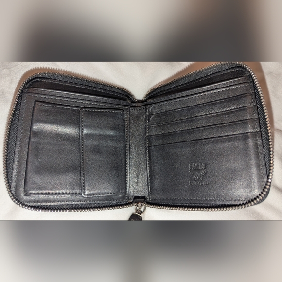 MCM Armour Visetos Studded Python Print Zip Around Small Wallet Red Black VGUC - Picture 3 of 11